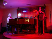 デビット・スワンソン、アジュア・マッコール