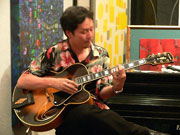 �{�V��M��