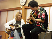 �e�q����