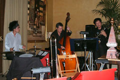 Hotel De Anza�ł̉��t