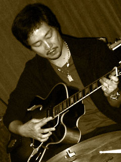 2005�N�����{�c�A�[